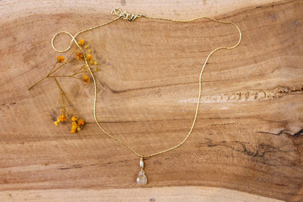 collier femme pendentif goutte pierre naturelle quartz rutile