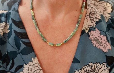 collier ras du cou en perles céramique vertes idée cadeau bijou artisanal