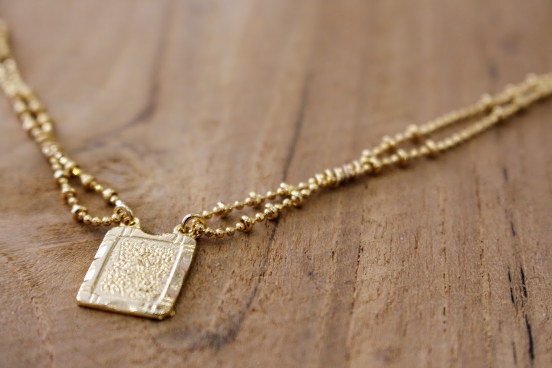 Collier TALISMAN doré