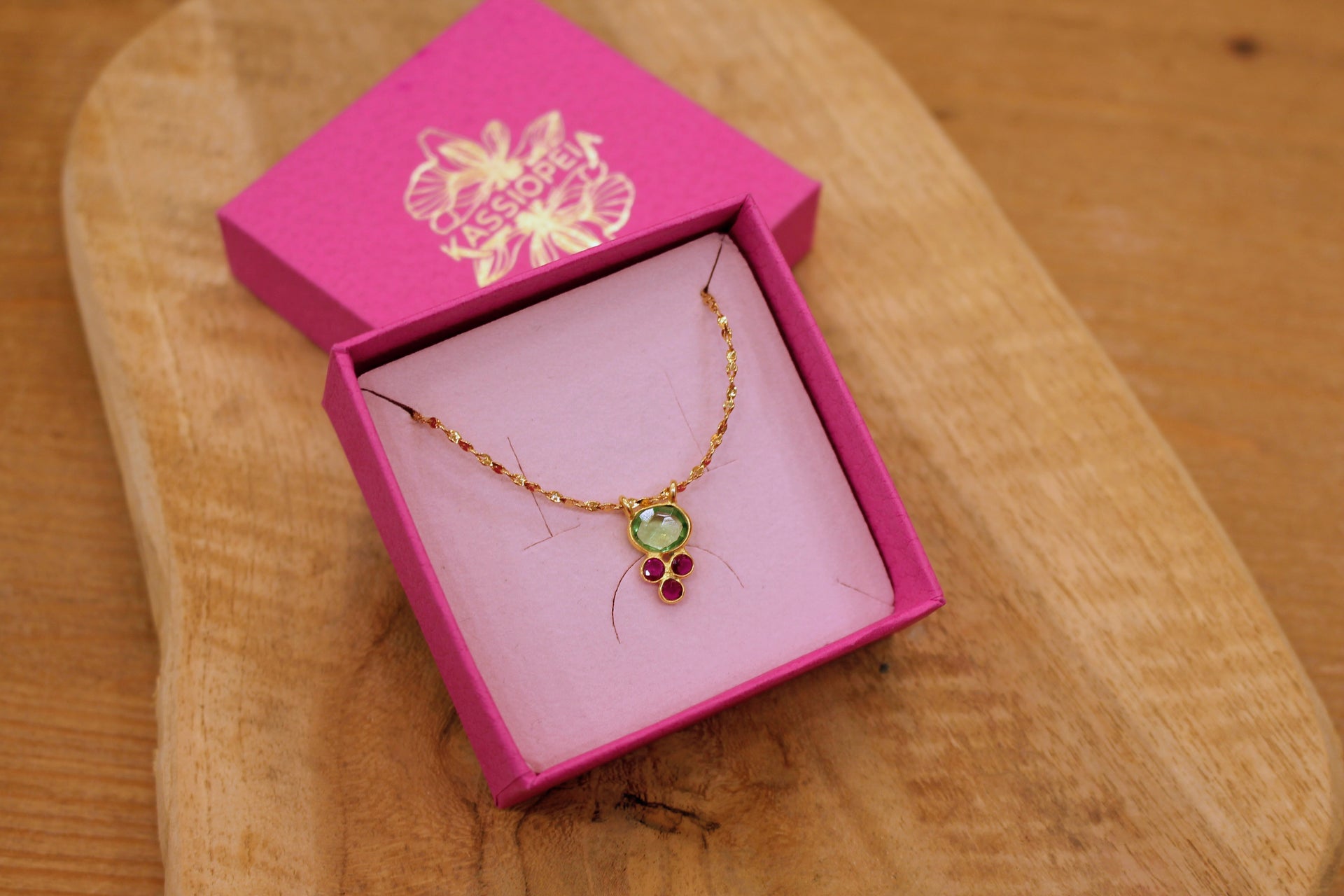 Collier Perséphone Kassiopéia - Pendentif Grenat et Péridot en plaqué or lithothérapie