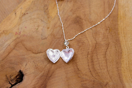 collier MEDAILLON COEUR argenté préhnite épidote