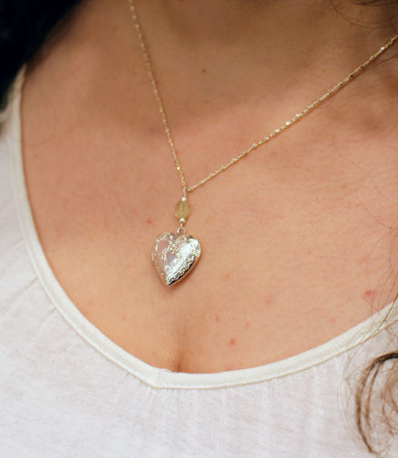 collier MEDAILLON COEUR argenté préhnite épidote