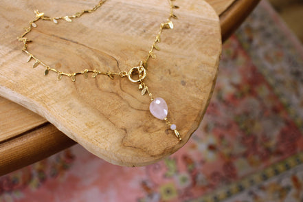 Collier QUIÉTUDE doré quartz rose - opale rose