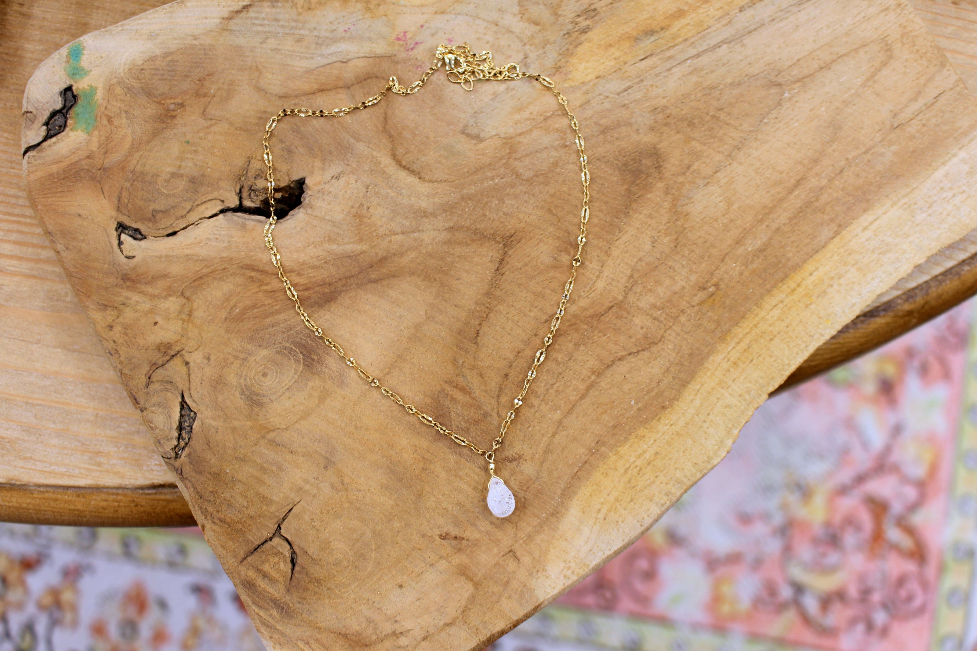 Collier doré SNOW cristal de roche
