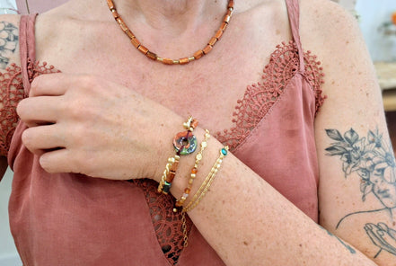 Collier ORIGINE HELLENIQUE doré terre fauve