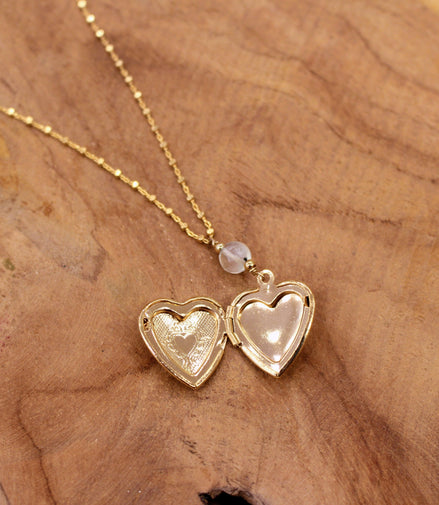collier MEDAILLON COEUR doré préhnite épidote
