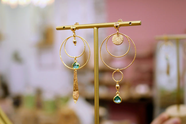 Boucles d'oreilles HORIZONS CROISÉS doré quartz vert emeraude