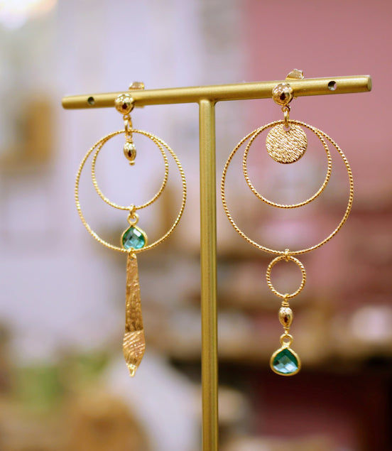 Boucles d'oreilles HORIZONS CROISÉS doré quartz vert emeraude