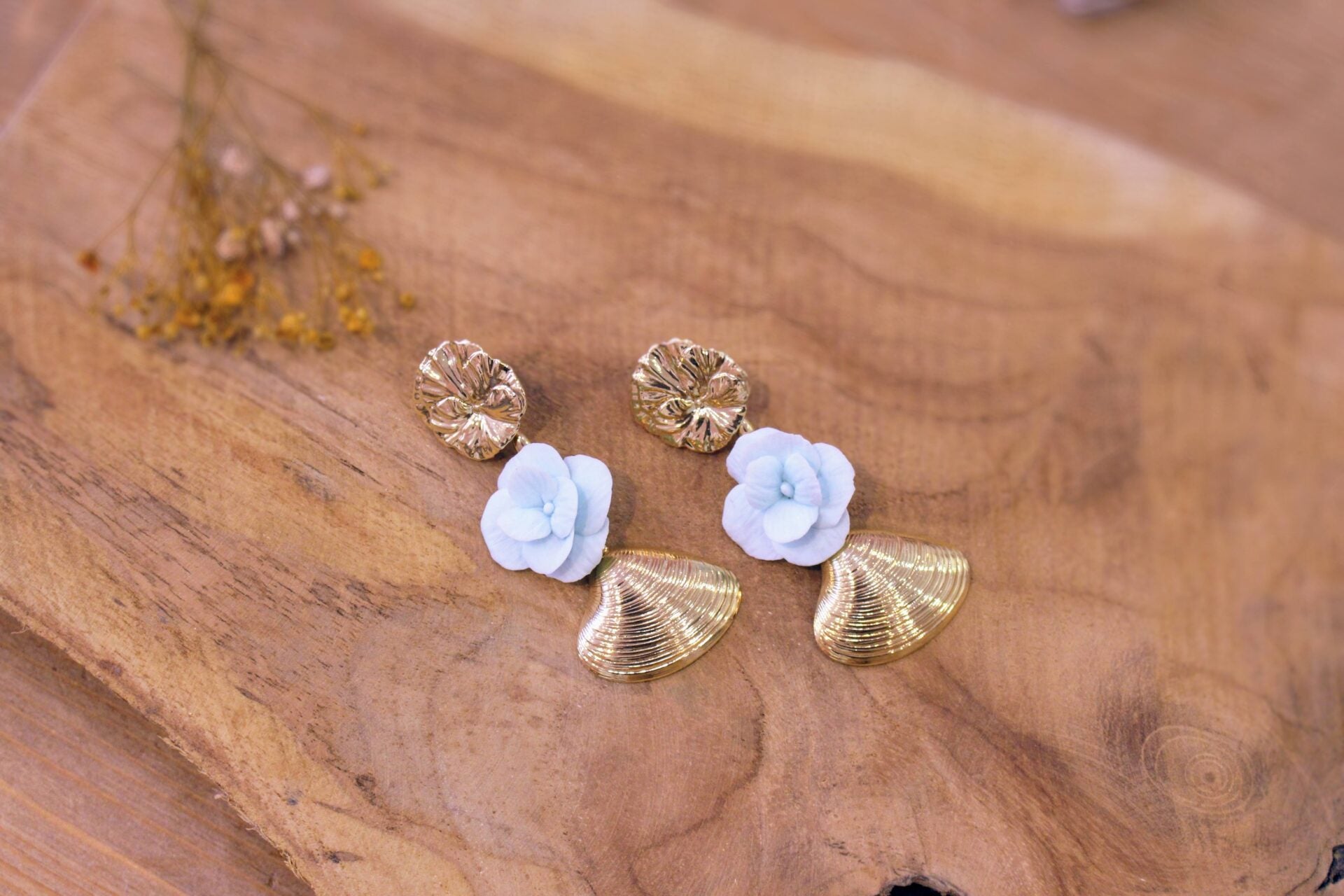 Boucles d'oreilles ENTRE TERRE et MER bleu pastel