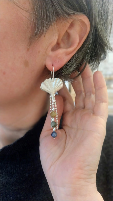 grandes et longues boucles d'oreilles argenté feuille de ginkgo biloba