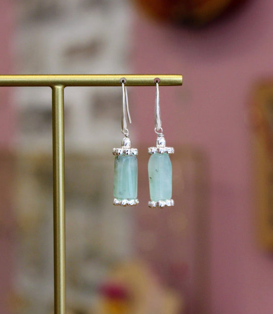 idée cadeau bijou artisanal argenté pierre naturelle verte claire de chrysoprase pierre de compassion