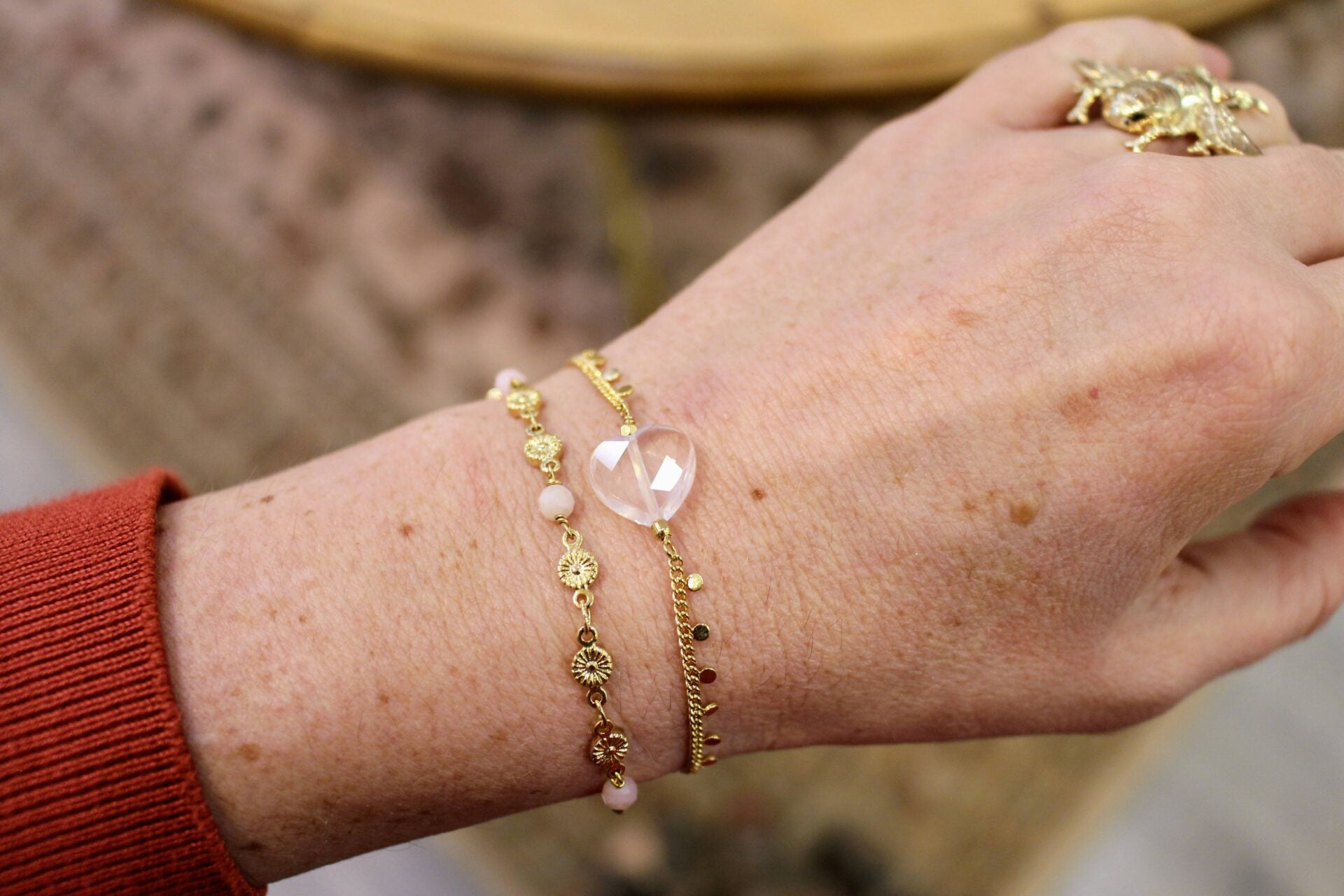 idée cadeau bracelet femme doré et cœur quartz rose