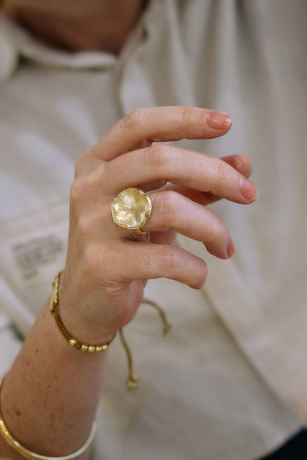 idée cadeau femme bijou or bague motif organique