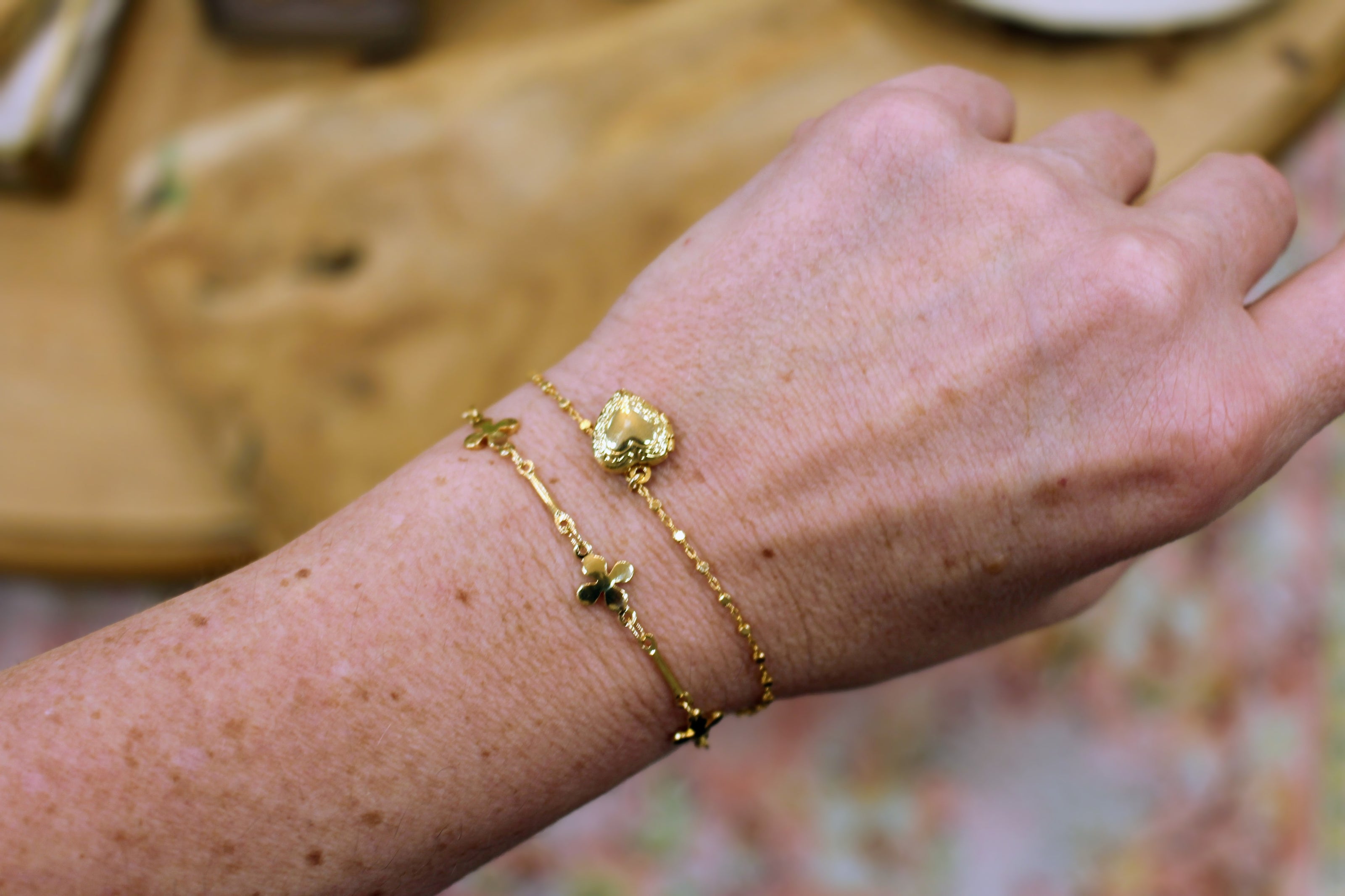 Bracelet doré MÉDAILLON COEUR