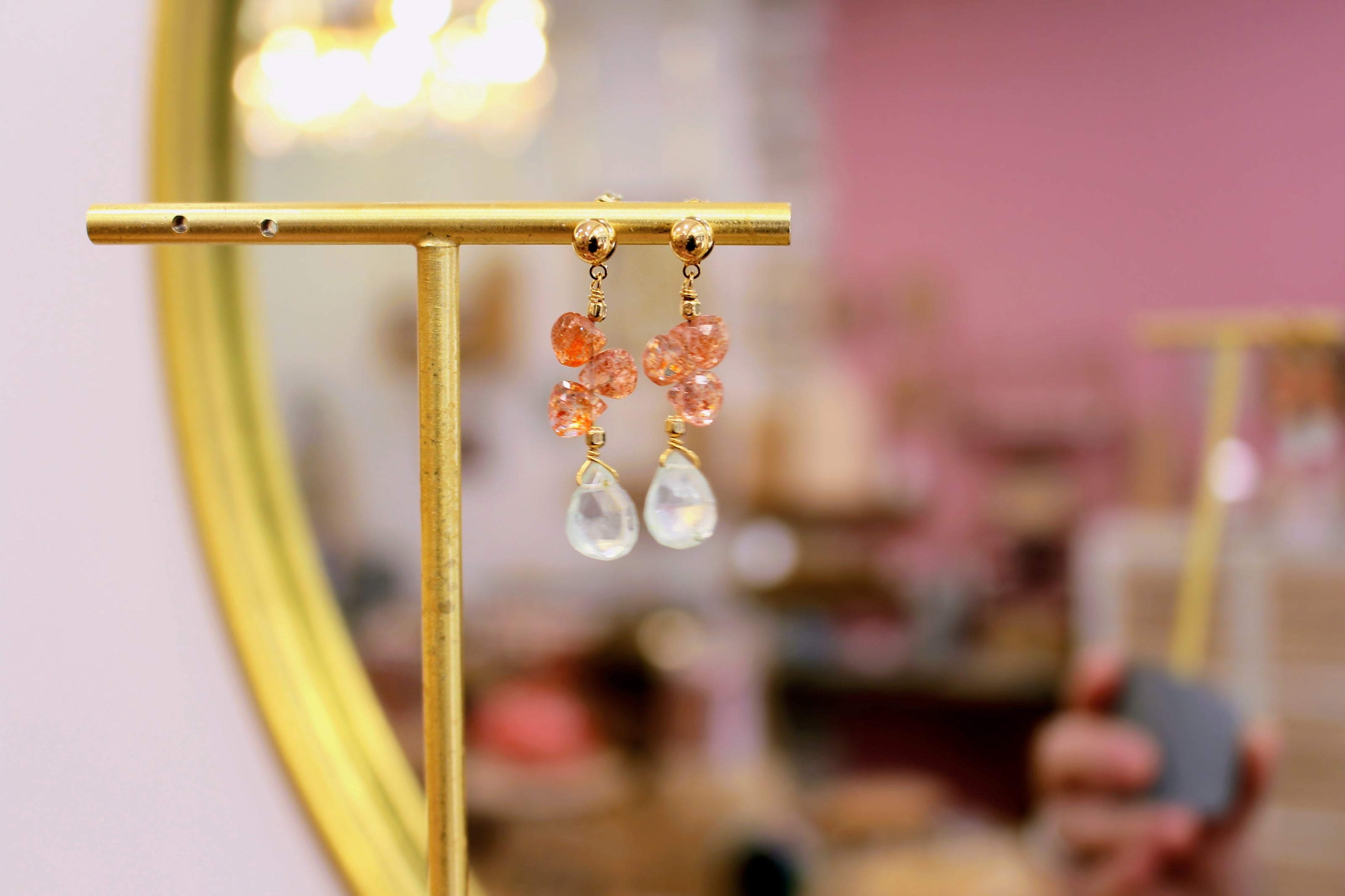 Boucles d'oreilles GRAPPES pierres de soleil et préhnite épidote