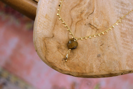 Collier INFINI doré - oeil de tigre