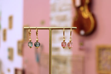 Boucles d'oreilles doré SENSIBILITÉ TOPAZE