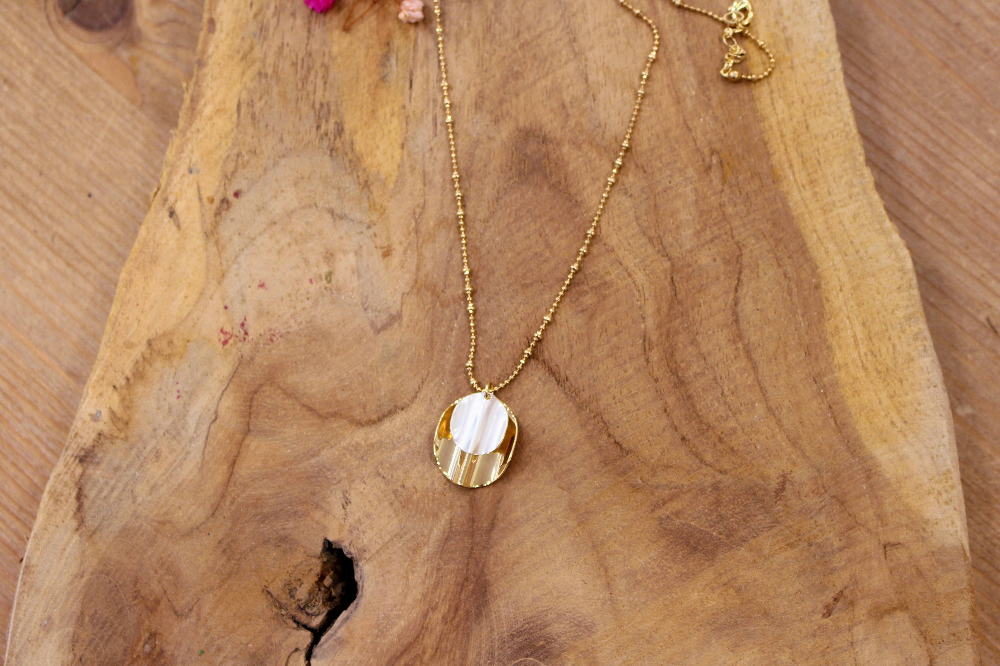 collier ECLIPSE
