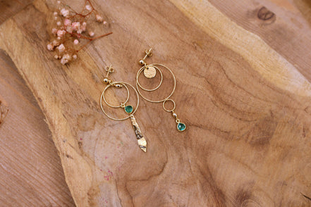 Boucles d'oreilles HORIZONS CROISÉS doré quartz vert emeraude