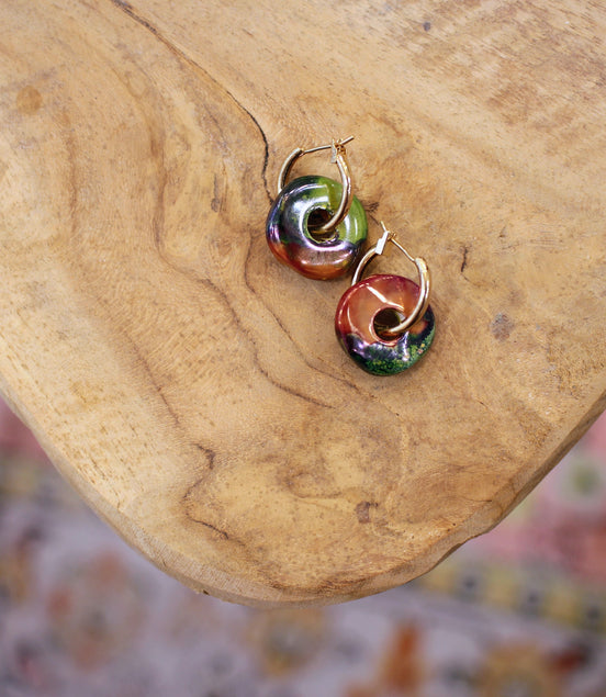 Boucles d'oreilles créoles SHIFT ORIGINELLE terre fauve