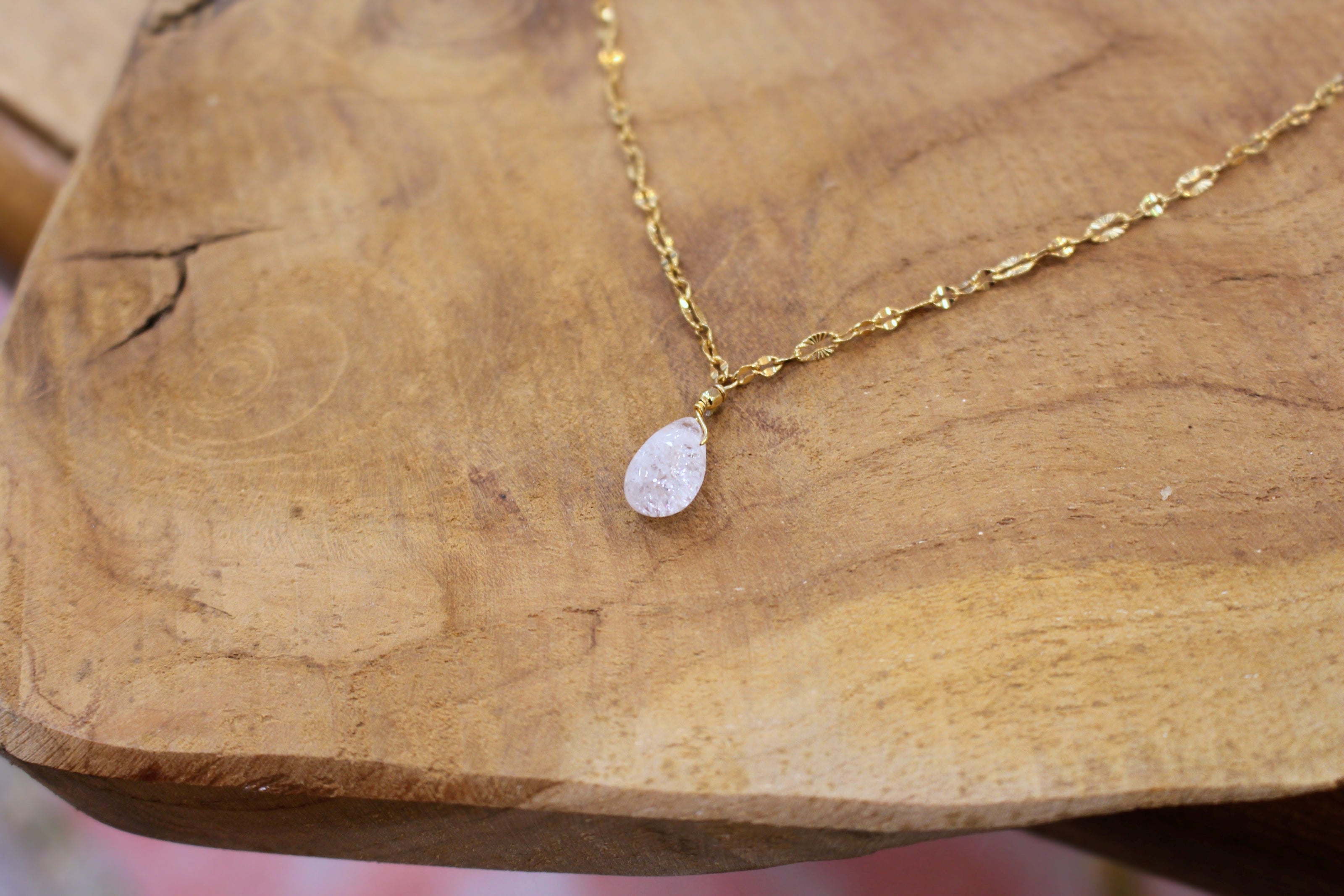 Collier doré SNOW cristal de roche