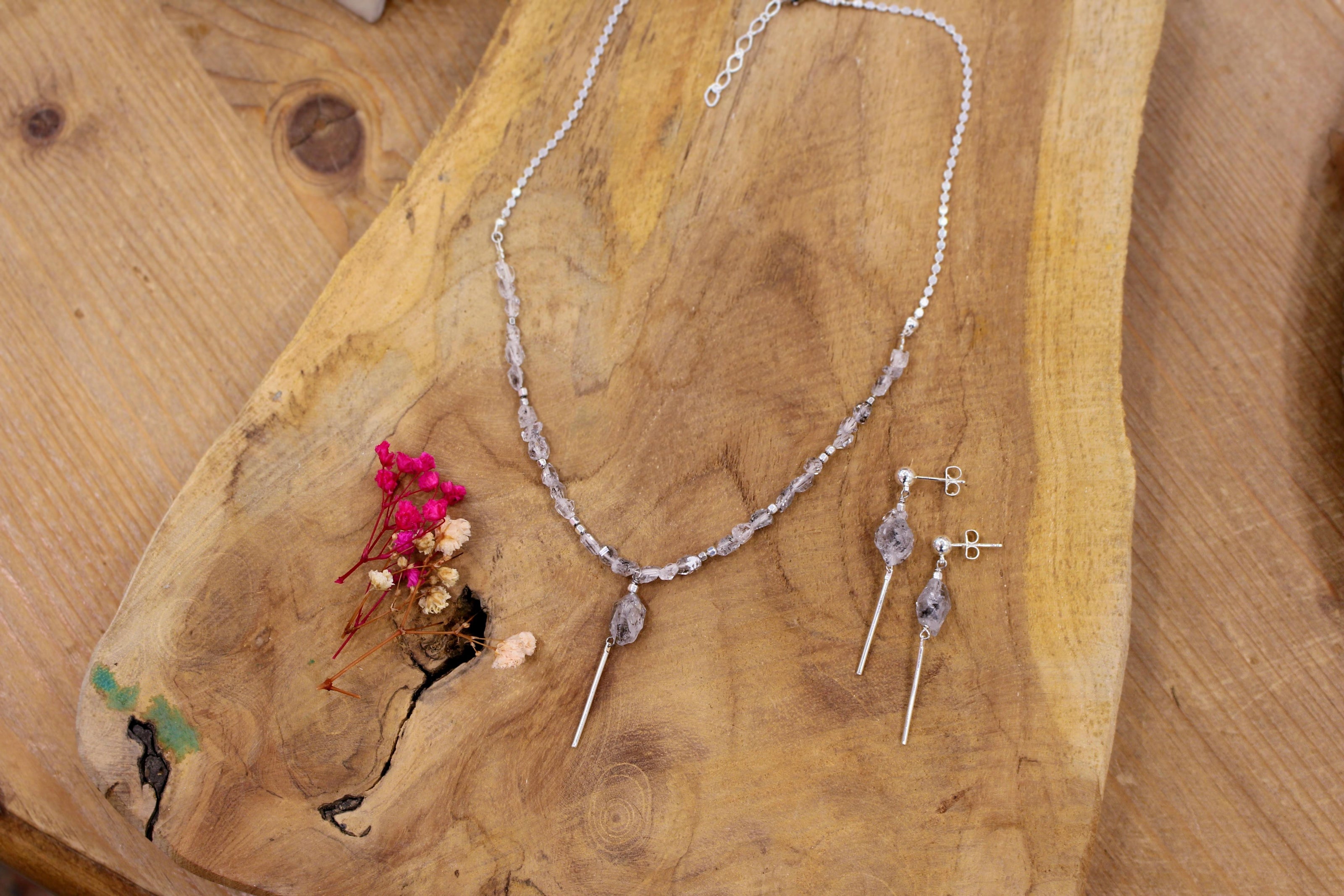 Collier NOCTIS argenté et quartz herkimer