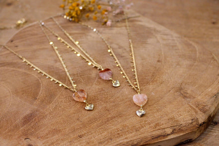 pendentif cœur en pierre naturelle quartz hématoïde sur chaine doré idée cadeau femme