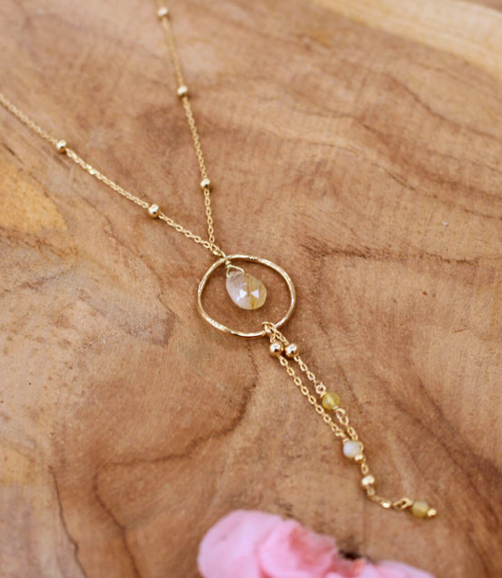 pendentif collier long pierre naturelle de quartz rutile. idée cadeau bijou femme
