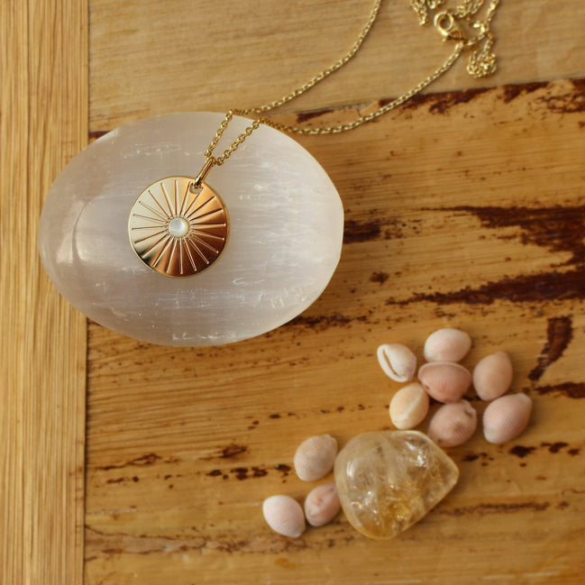 collier solaire nacre.JPG