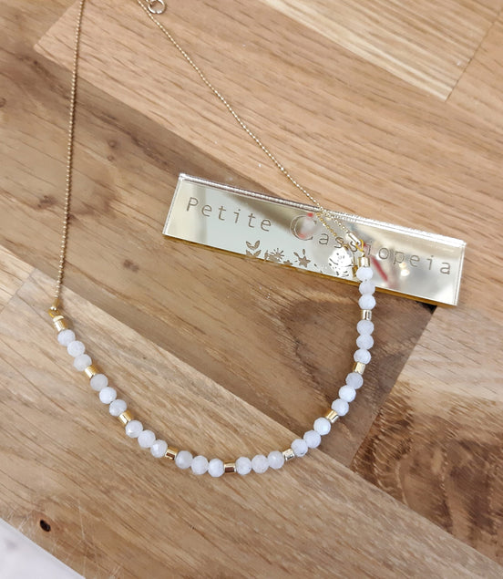 collier ras du cou pierre de lune.jpg
