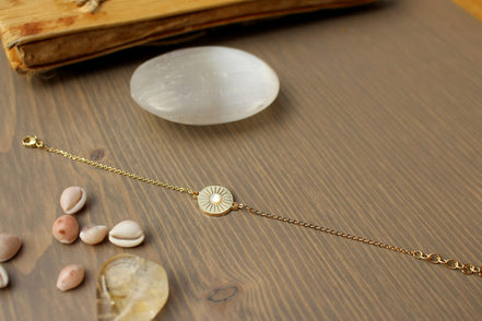bracelet solaire nacre.JPG